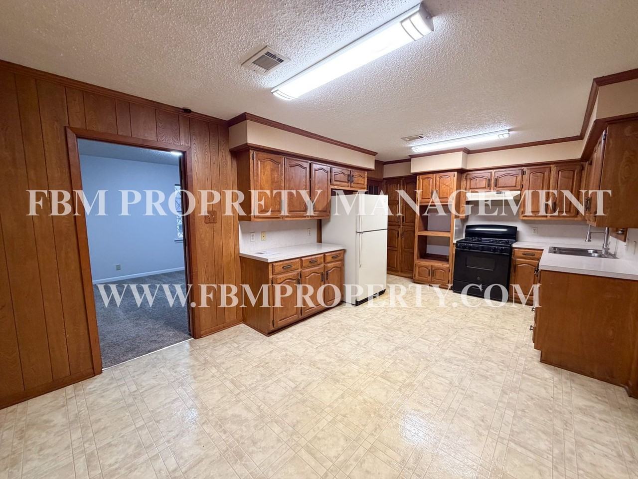 1608 Nichols St - Photo 7 of 21