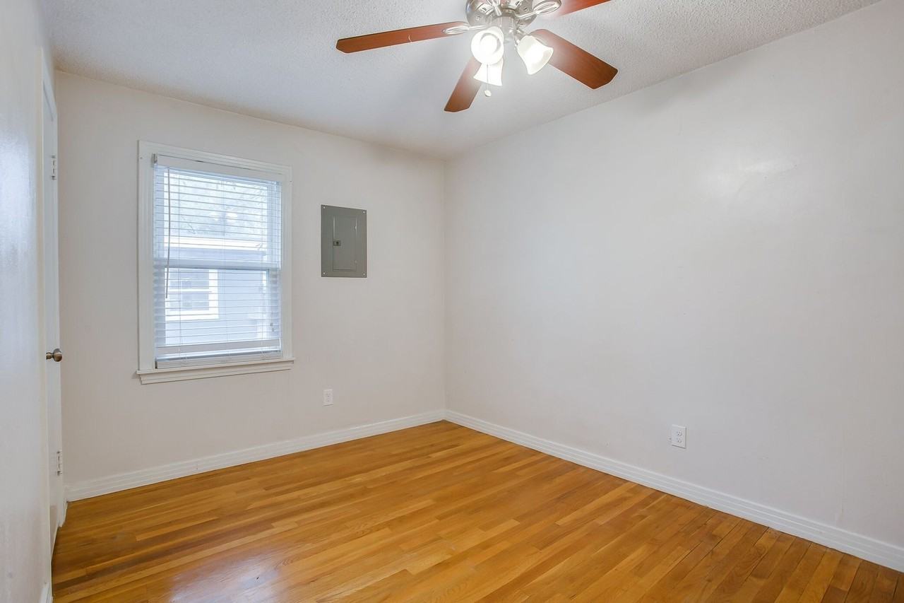 3316 30th Street - Photo 4 of 16