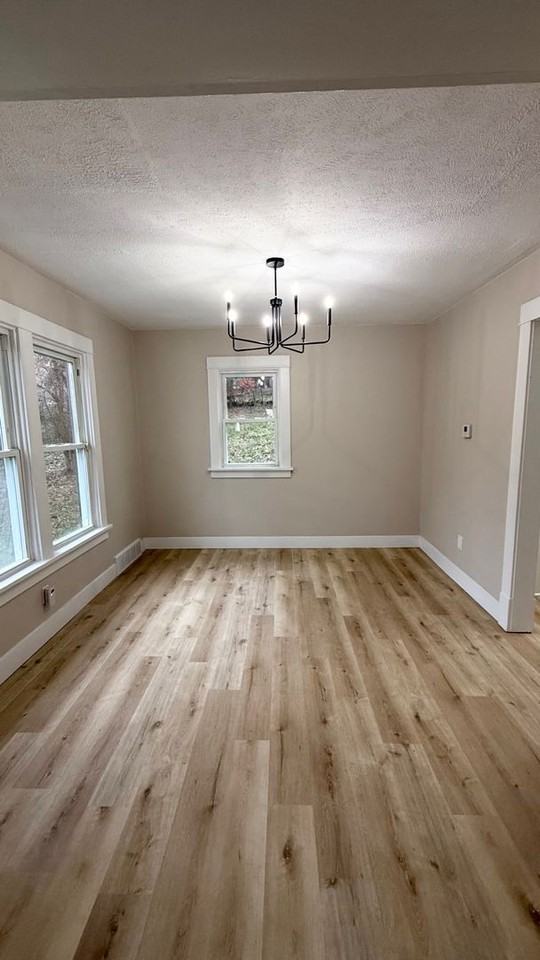 404 Ariston Ave - Photo 6 of 24