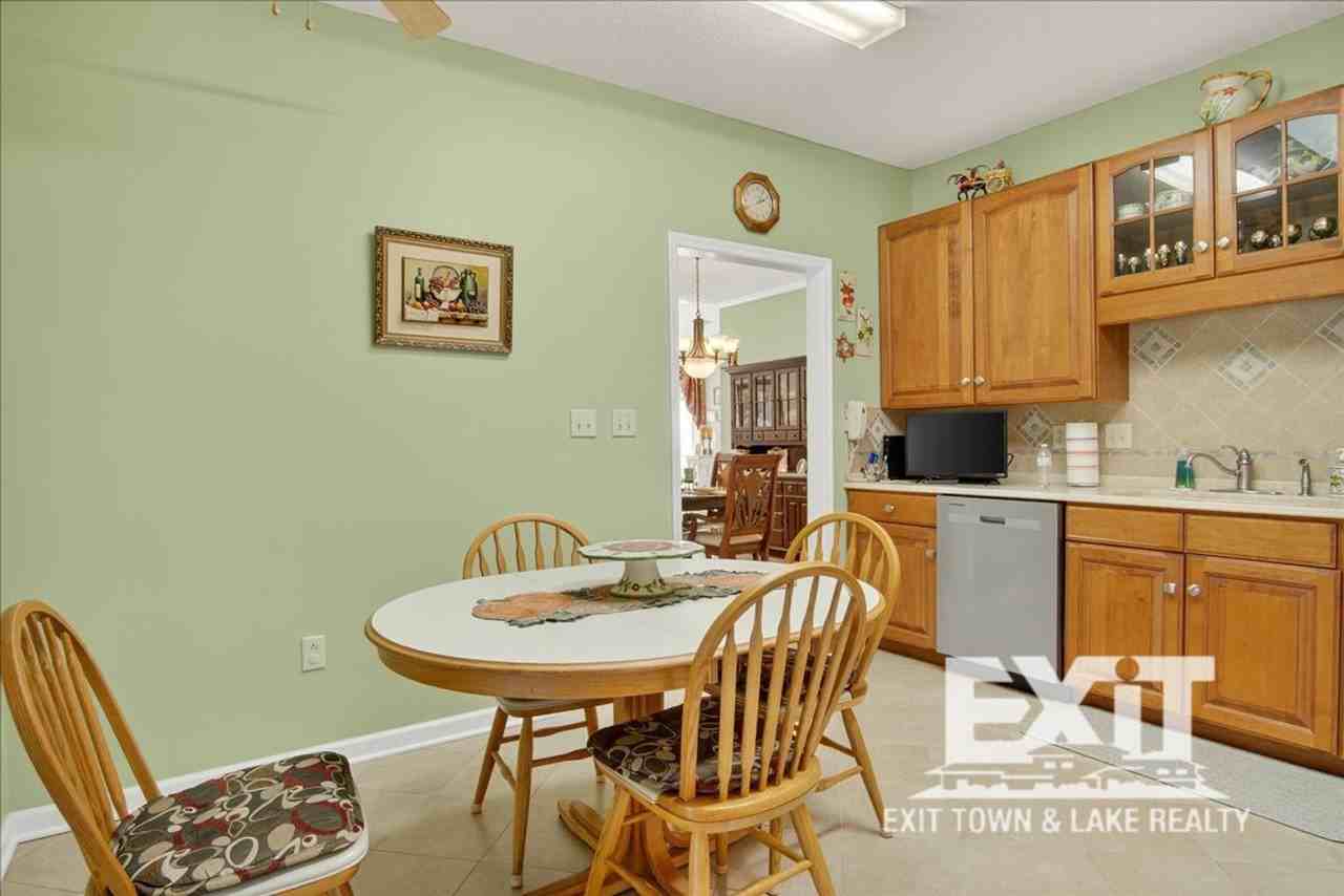 238 Beaver Creek Dr - Photo 3 of 40