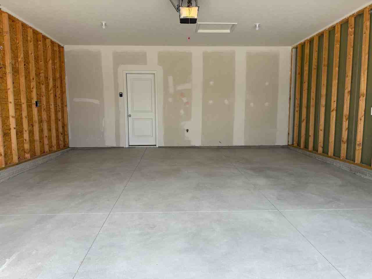 8836 Bristlecone Dr - Photo 5 of 23
