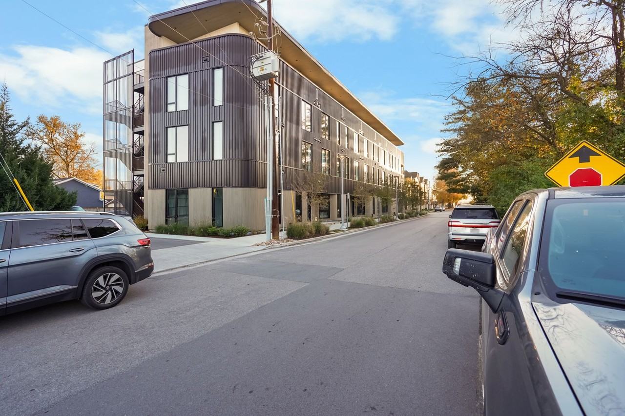 500 Merritt Ave #207 - Photo 2 of 21