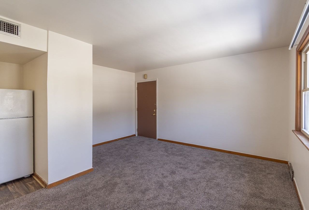 144 East Lansing Road ##212 - Photo 4 of 12