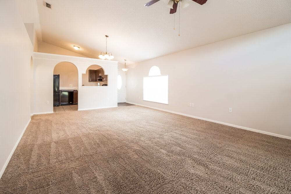 10103 Richardson Ct - Photo 6 of 15