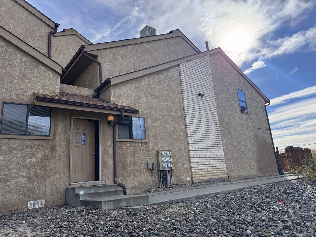 551 Garfield Dr #3 - Photo 3 of 23