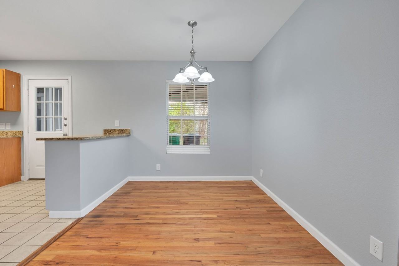 142 Shady Rill - Photo 6 of 16