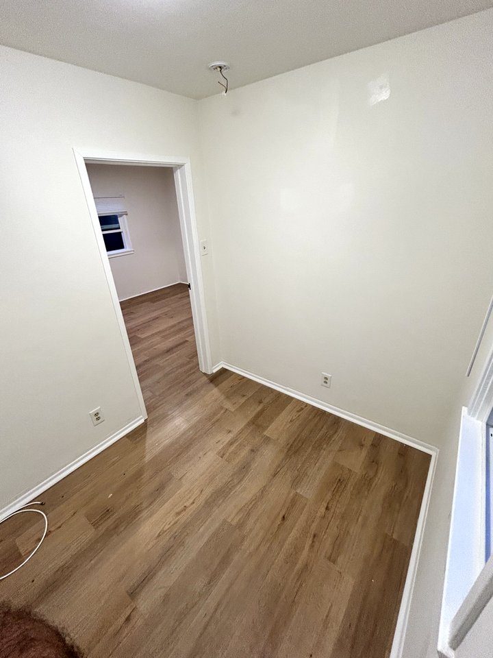 724 Crestmoore Pl - Photo 5 of 21