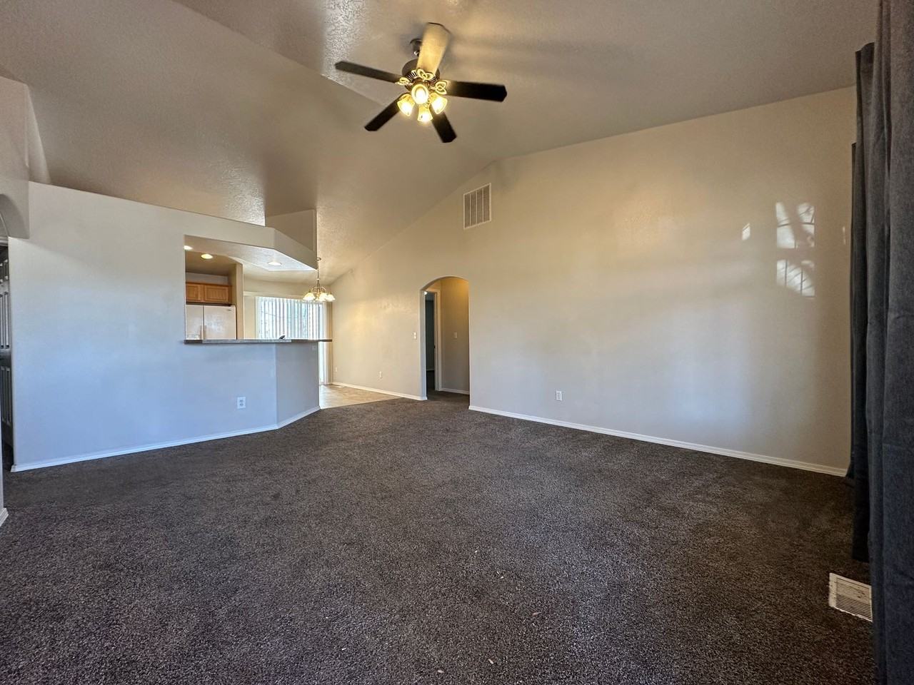 165 Eaton Rd - Photo 2 of 16