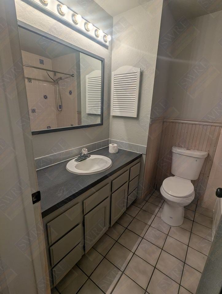 1020 Bridger Dr - Photo 6 of 20