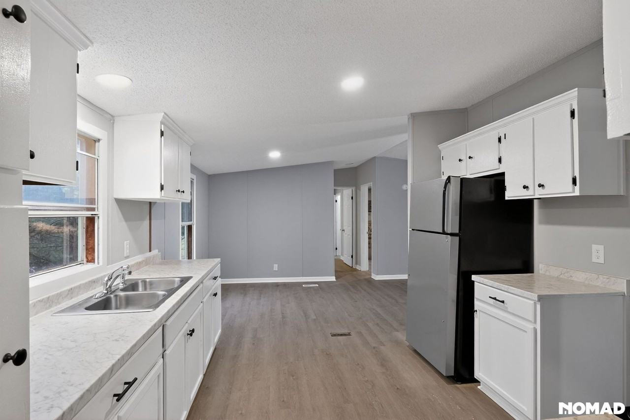 5431 Pembrooke Dr - Photo 2 of 17