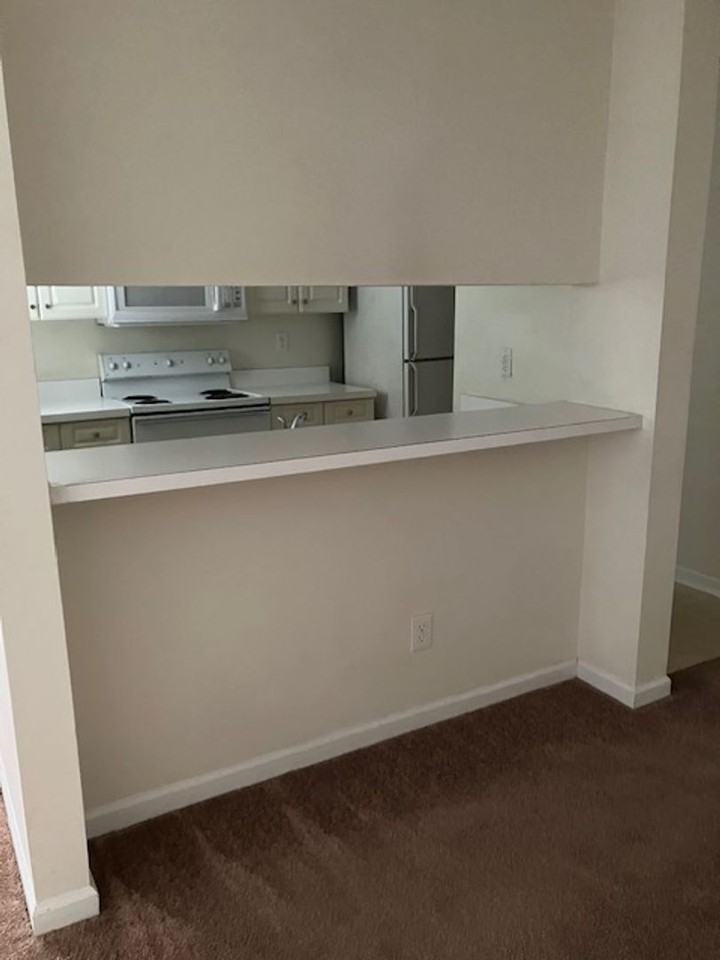 705 Summertime Lane - Photo 5 of 10