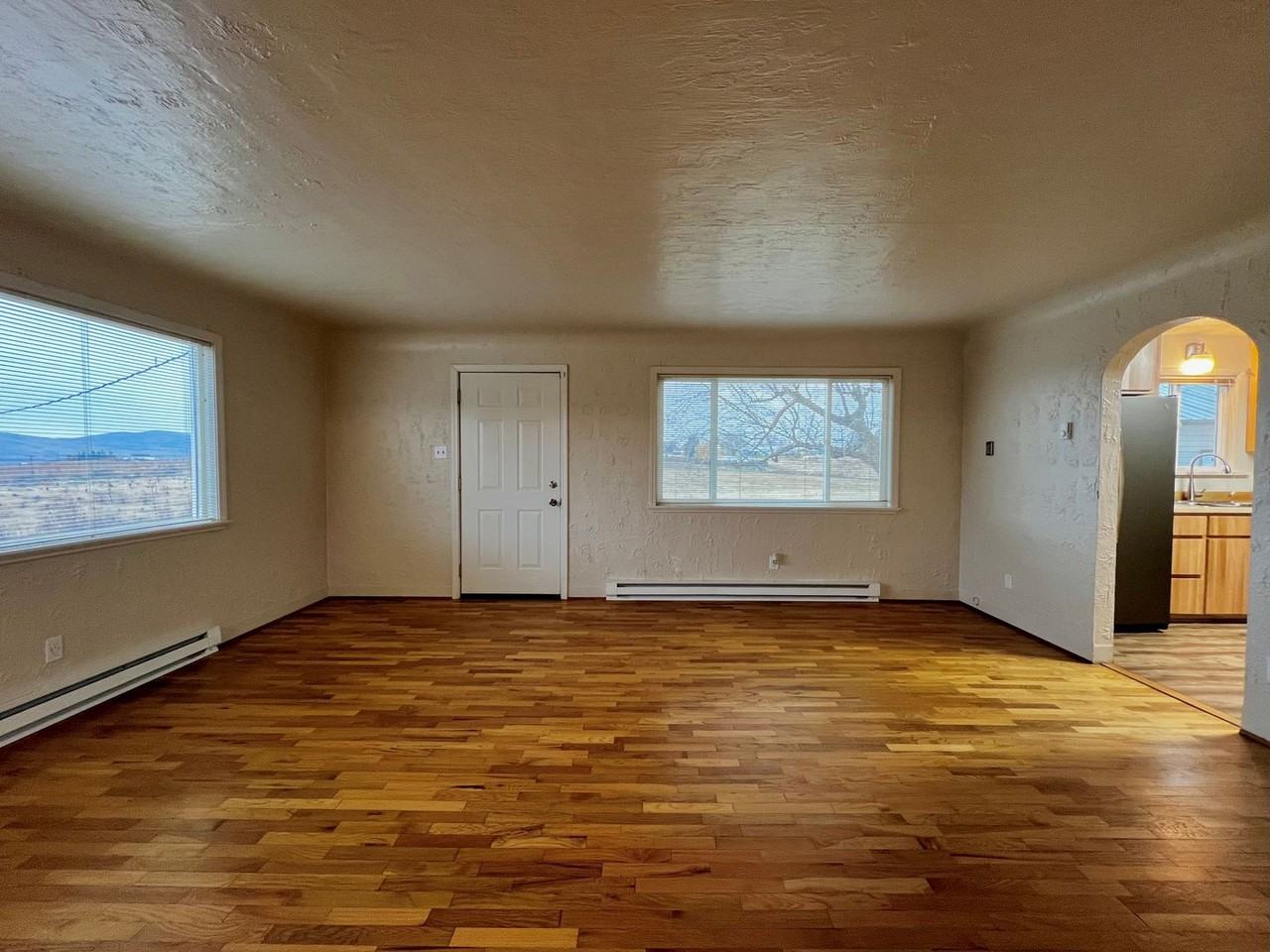 261 Wilcox Rd - Photo 3 of 28