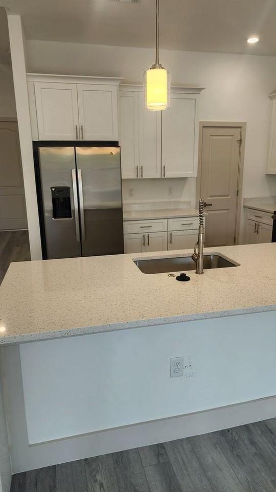 23469 Roscoe Ave - Photo 3 of 28