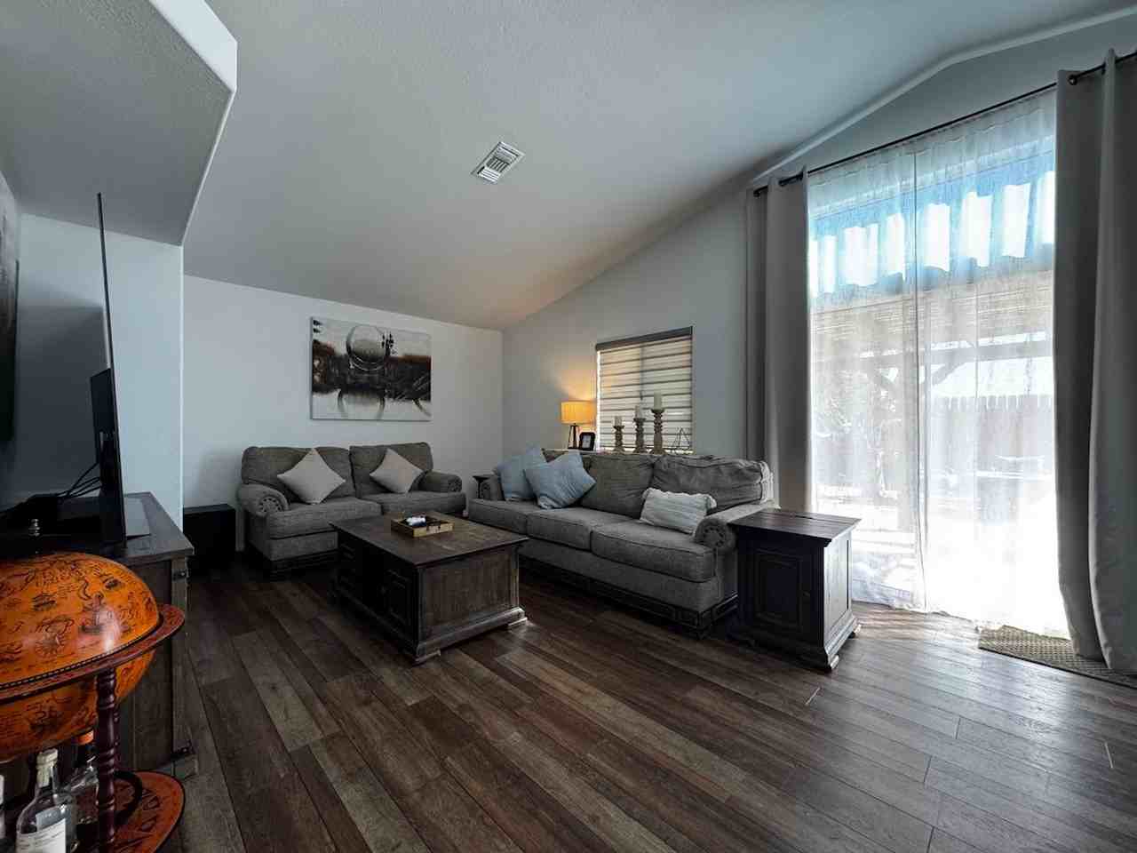 3700 Mount Lassen Ave - Photo 5 of 16