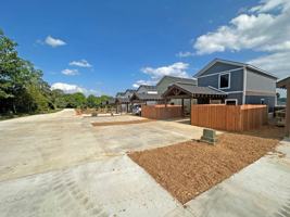 featured image of 20 Estes Way