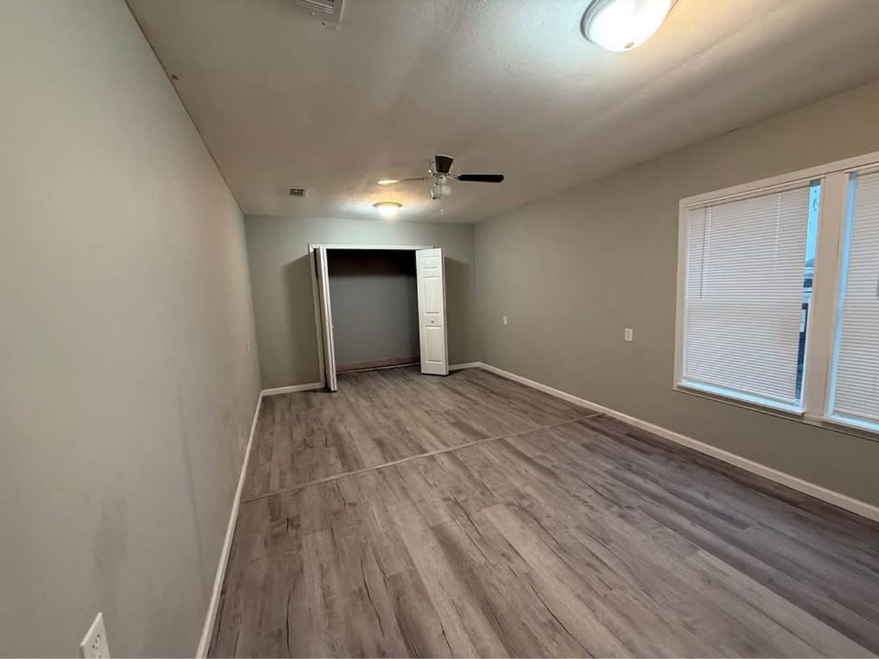 227 East Peach Street - Photo 4 of 12