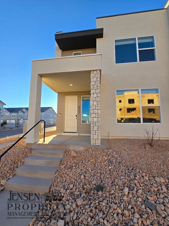 883 W Boxthorn Dr - Photo 2 of 27