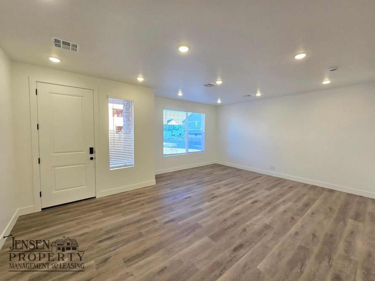 887 W Boxthorn Dr - Photo 3 of 21