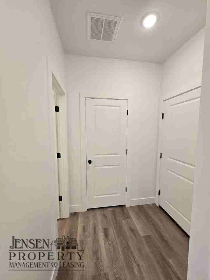 887 W Boxthorn Dr - Photo 7 of 21