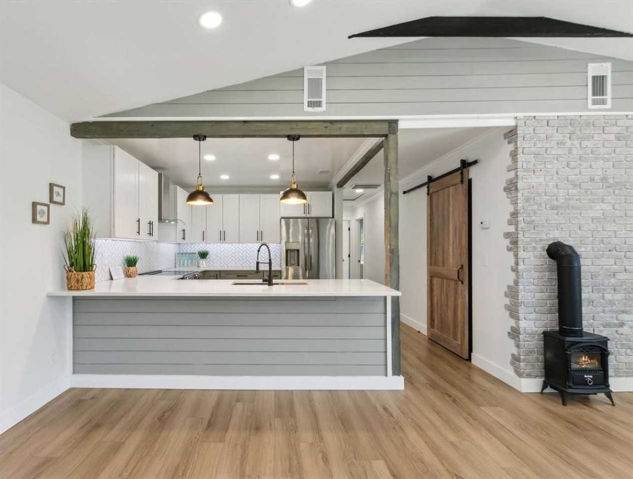 602 South 11th Street - Photo 5 of 21