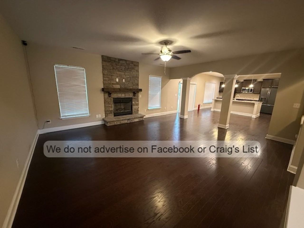 350 Maplewood Dr - Photo 3 of 22