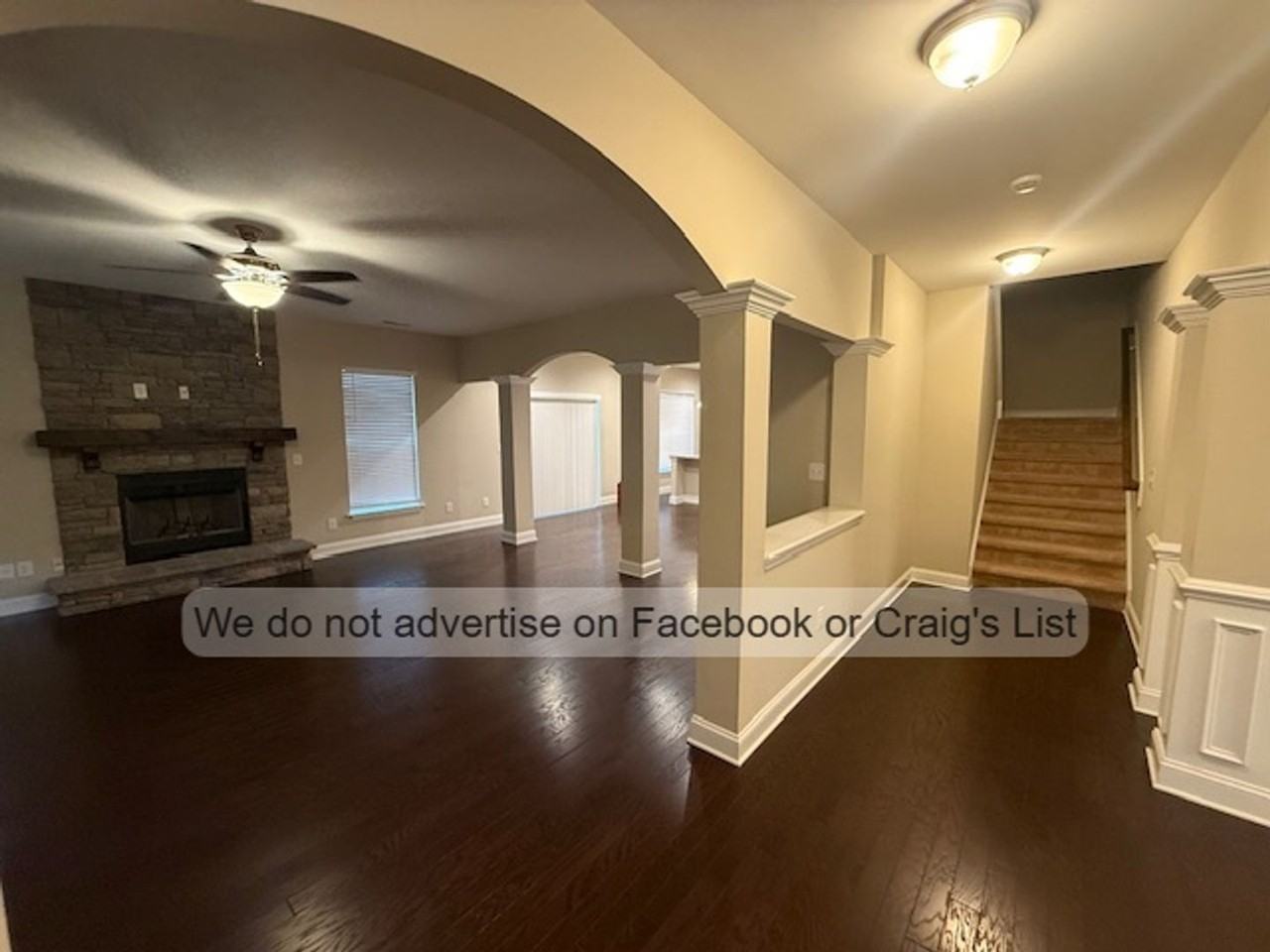 350 Maplewood Dr - Photo 4 of 22