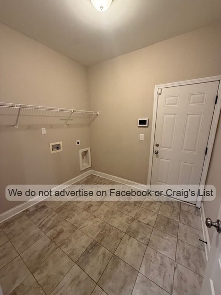 350 Maplewood Dr - Photo 7 of 22