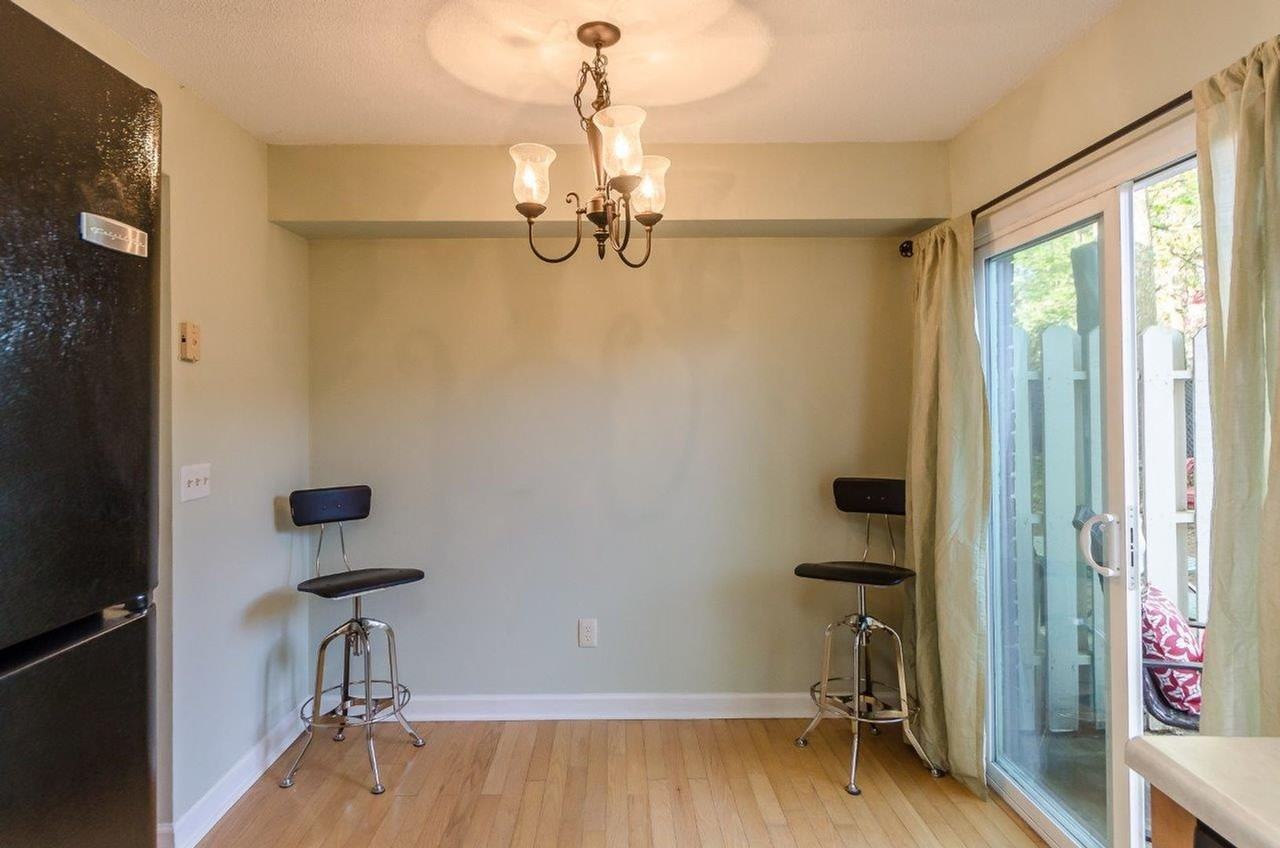 21 Rivers Point Row - Photo 4 of 10