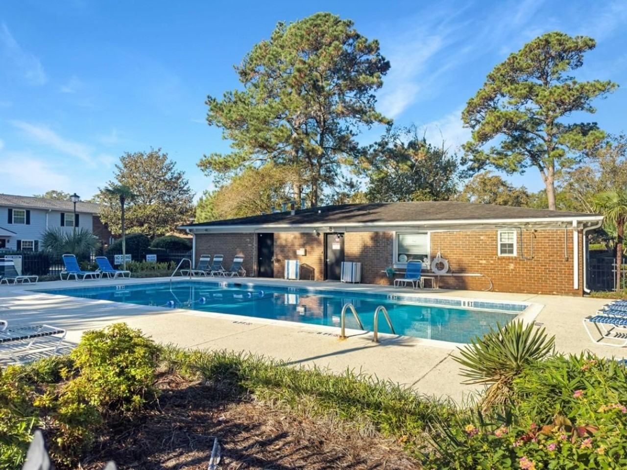 21 Rivers Point Row - Photo 6 of 10