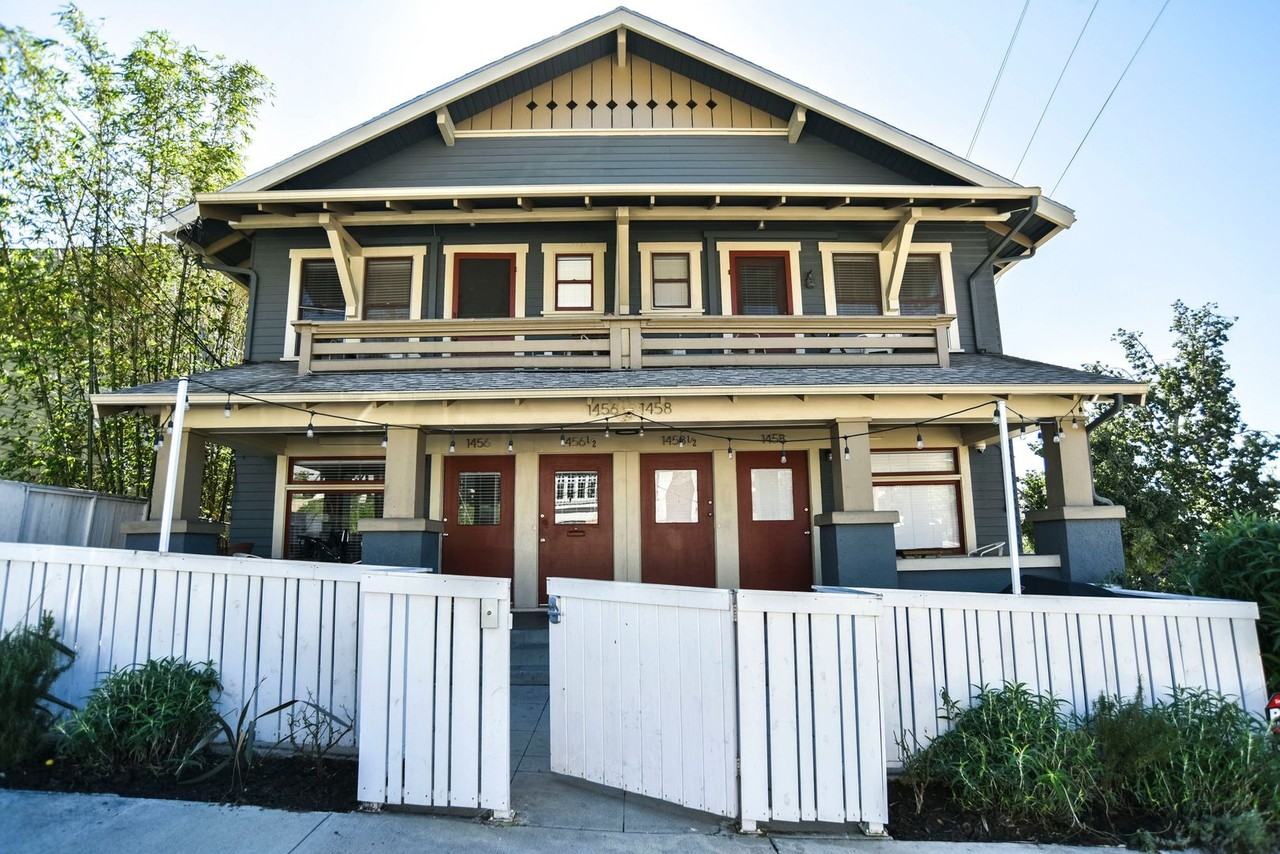 1456 Calumet Avenue - Photo 2 of 25