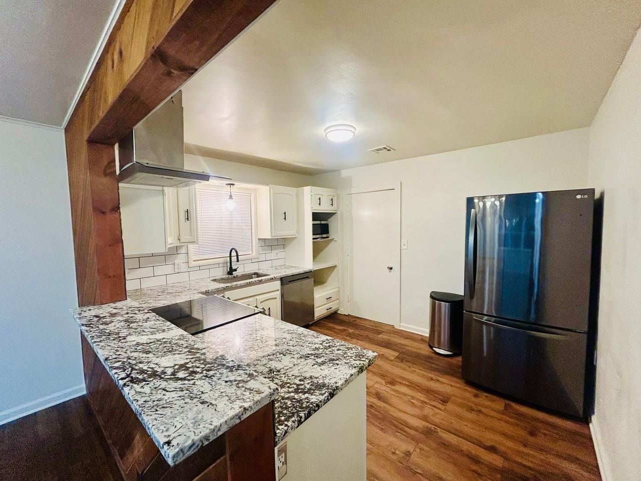 5846 E 22nd St - Photo 7 of 22