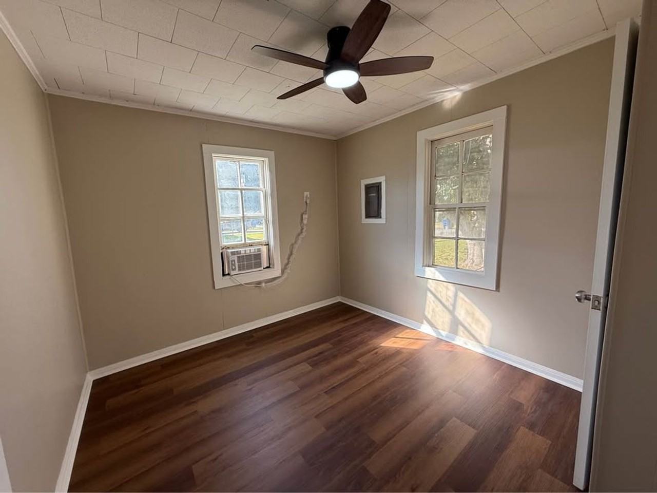 805 S Mcgown St - Photo 3 of 9