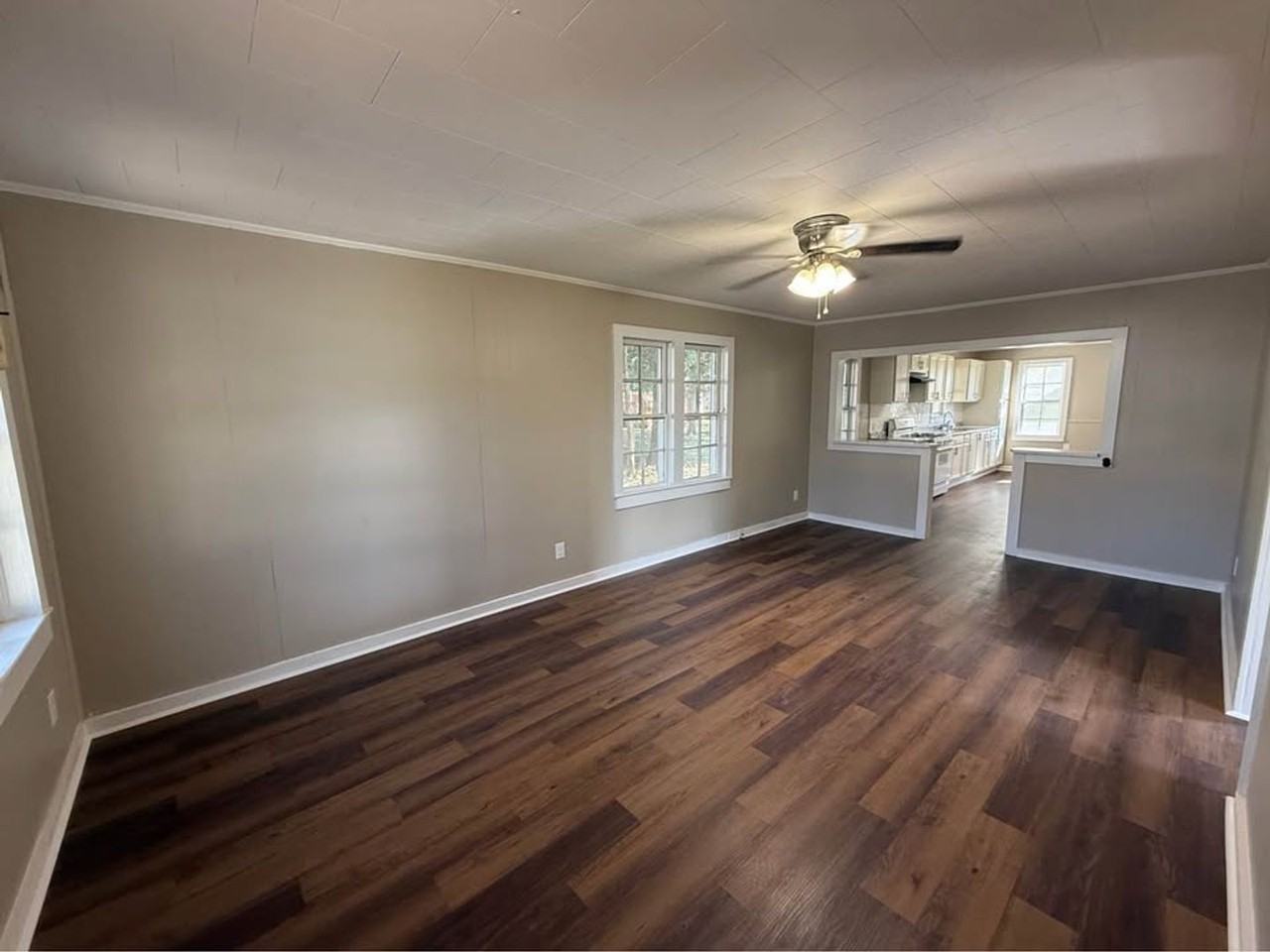 805 S Mcgown St - Photo 4 of 9