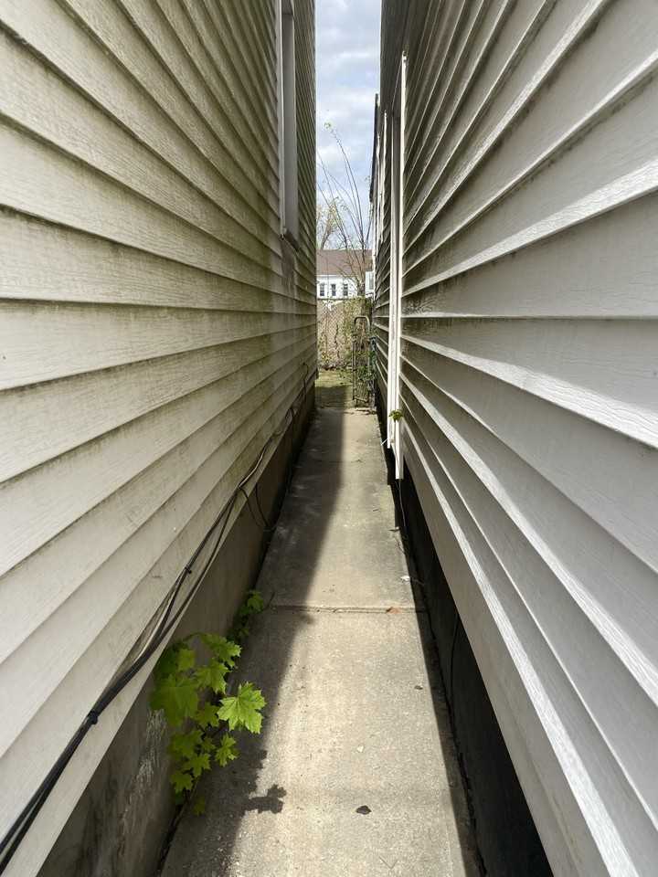 15 120th St #1 - Photo 5 of 35