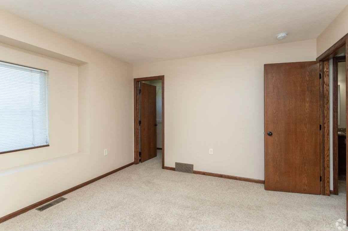 7717 W Snapdragon St #4 - Photo 6 of 10