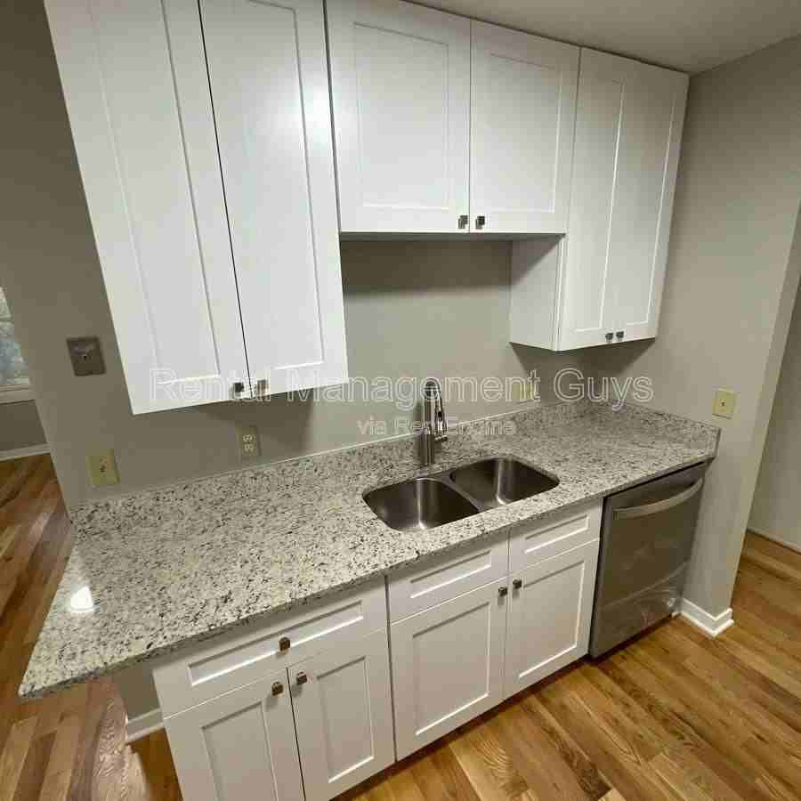 8229 Halifax Ct N - Photo 2 of 10