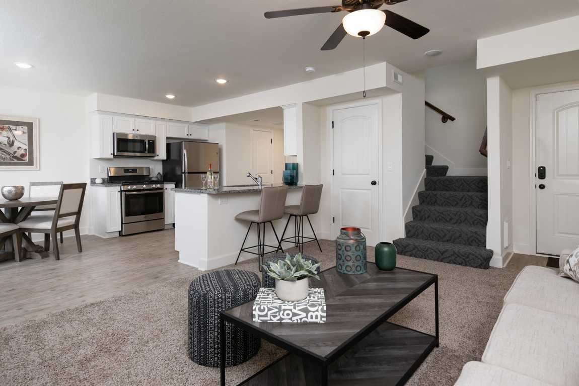 19515 Mulberry Ln - Photo 3 of 15