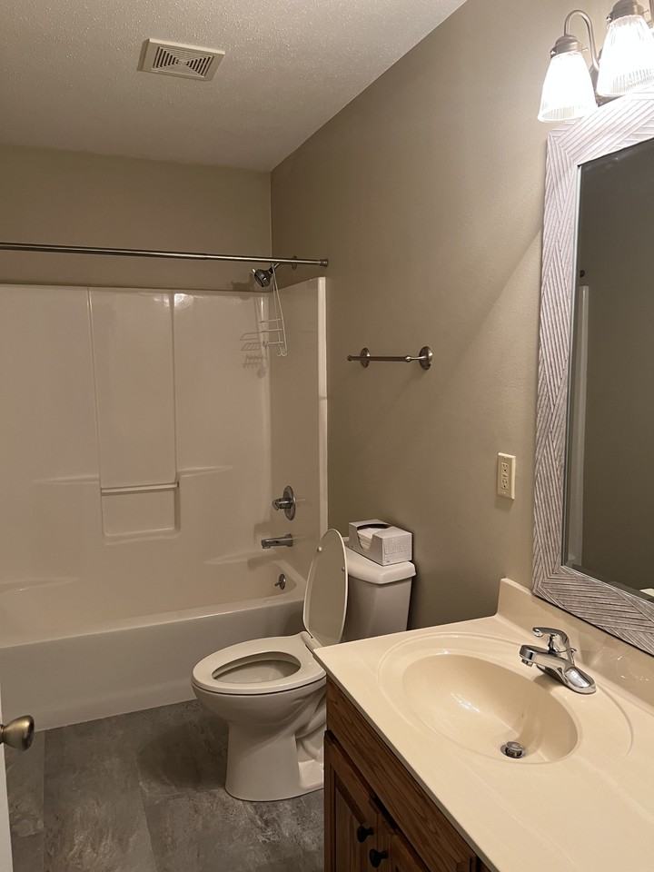 292 Oak Meadow Dr - Photo 5 of 11