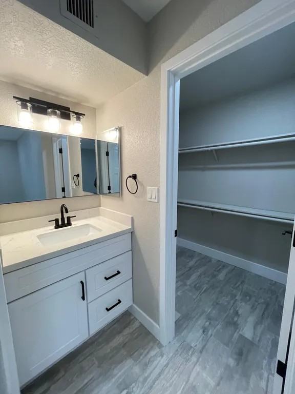 6350 North 78th Street #315 - Photo 4 of 10