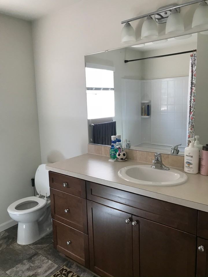 1216 28th St Nw #4S - Photo 2 of 6