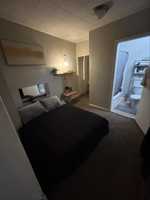 featured image of 2114 Farnam Street #4