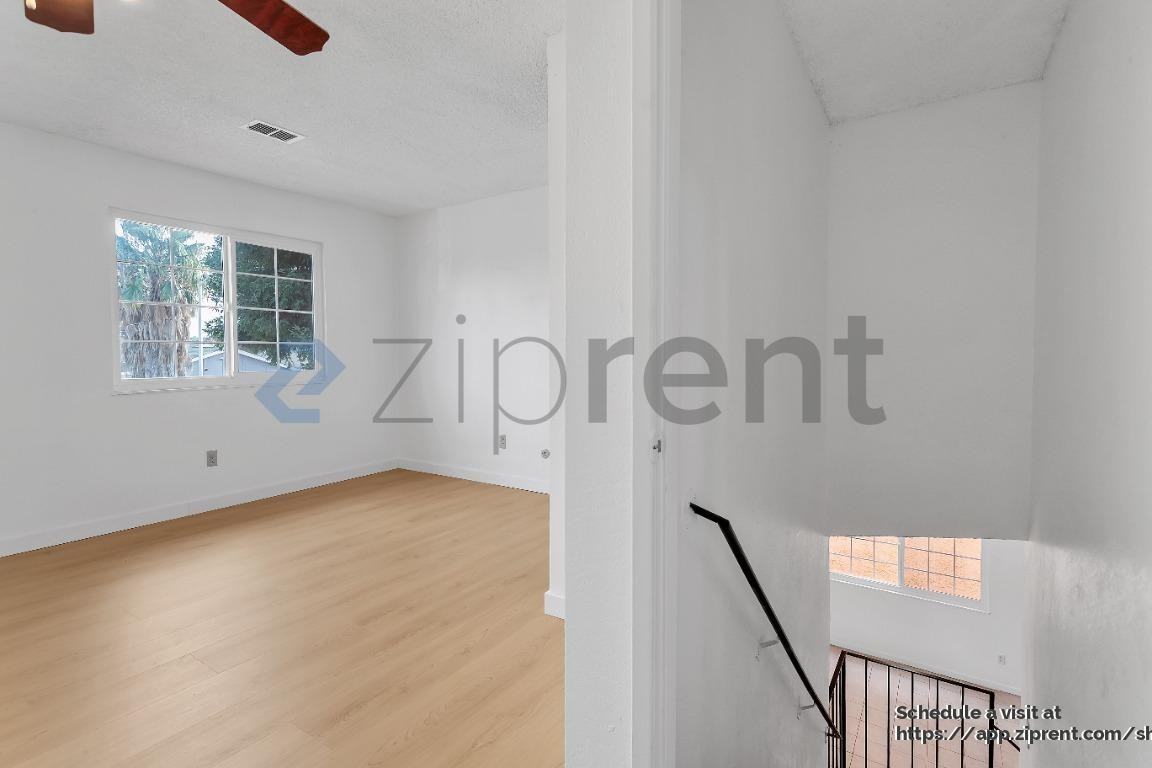 2412 Sequoia Dr - Photo 2 of 23