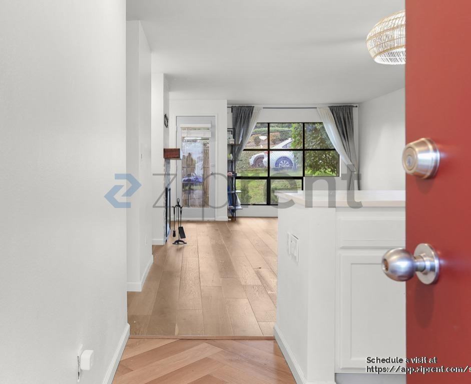 402 4th Avenue #402 - Photo 2 of 16