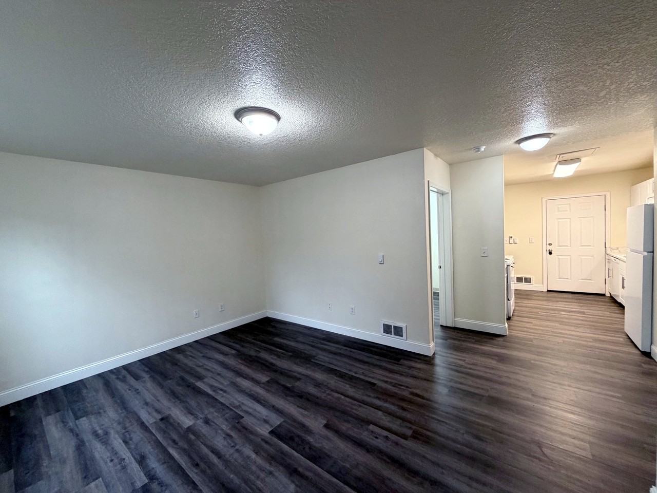 940 Nw 7th Ave #4 - Photo 7 of 50