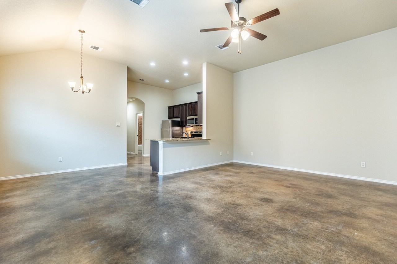 218 Ragsdale Way - Photo 5 of 28