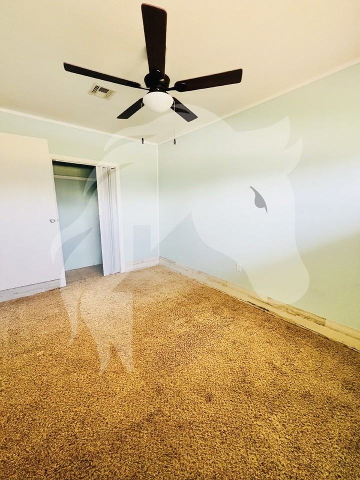 840 S Wyndemere Lakes Dr - Photo 5 of 24