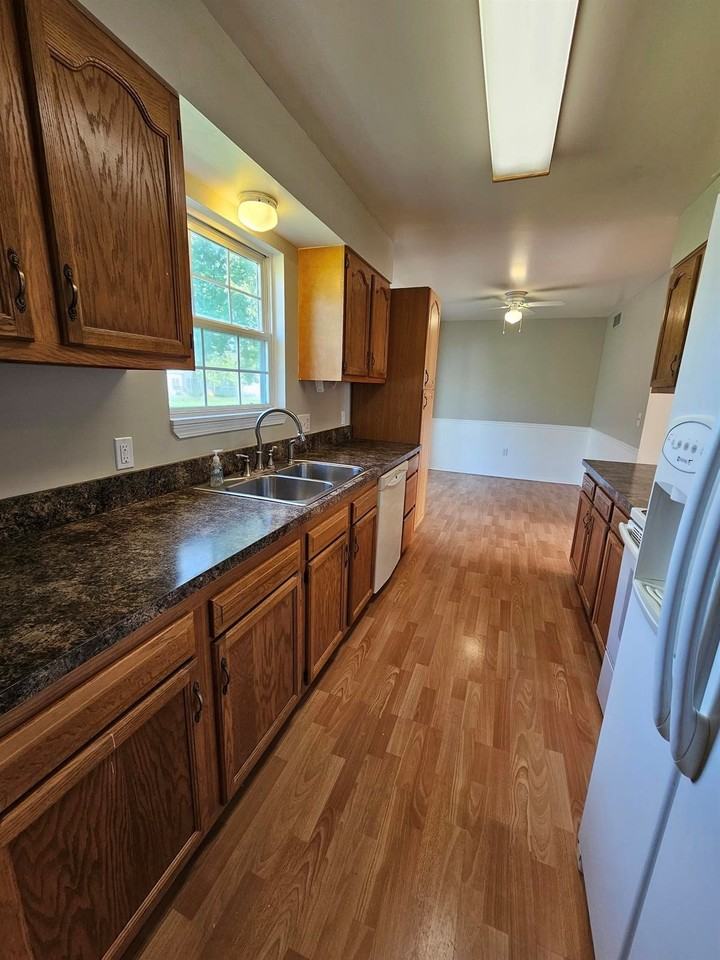 2967 Dashwood Dr - Photo 4 of 15