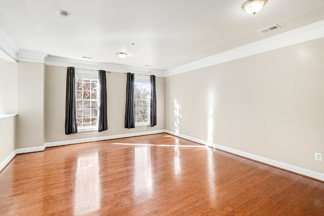 2228 Merseyside Dr - Photo 2 of 24