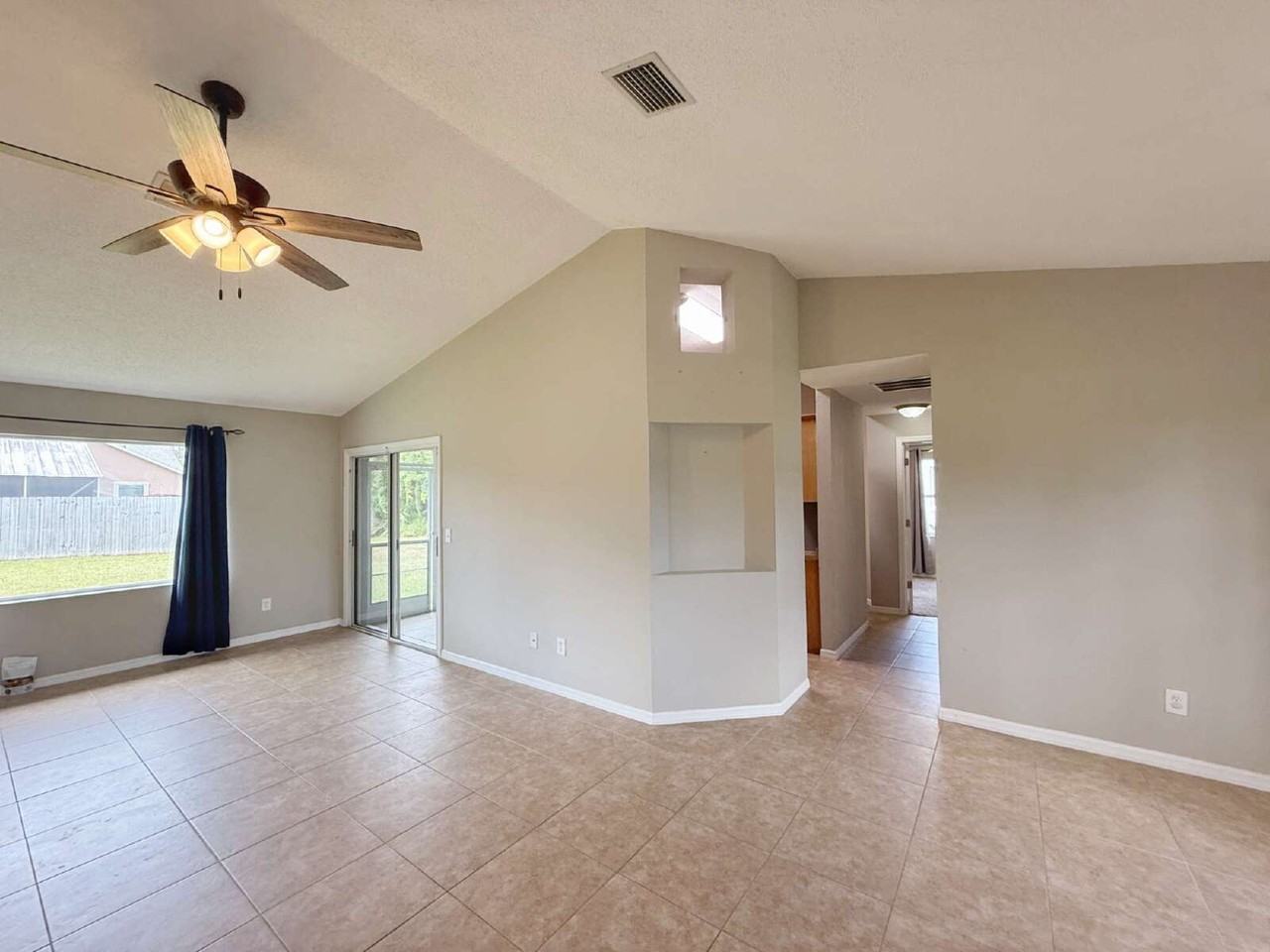 39 Fischer Ln - Photo 2 of 30