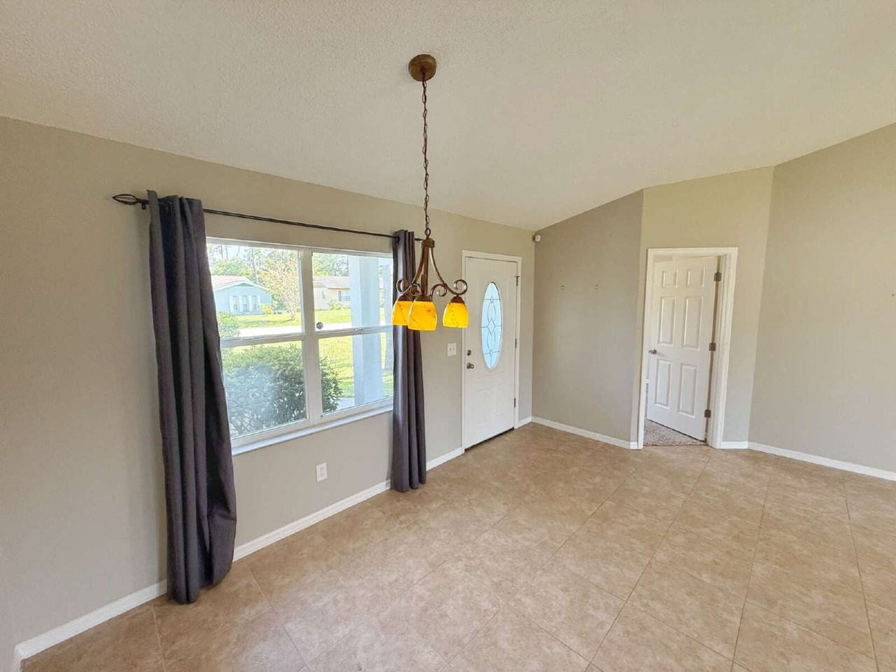 39 Fischer Ln - Photo 6 of 30